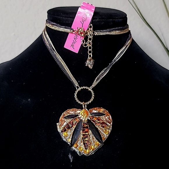 New! BETSEY JOHNSON Hollywood Glam Leopard Firefly Pill Locket Necklace. - Picture 1 of 12